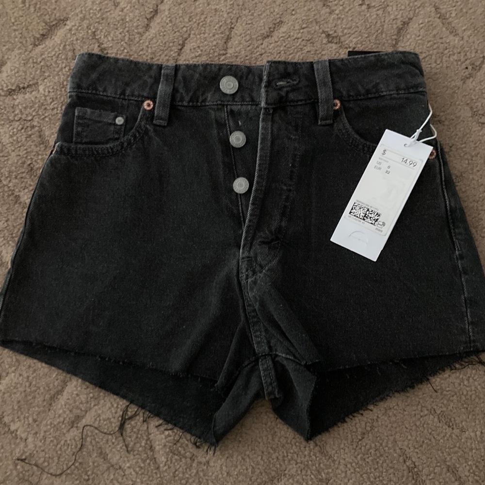 H&M vintage inspo shorts
